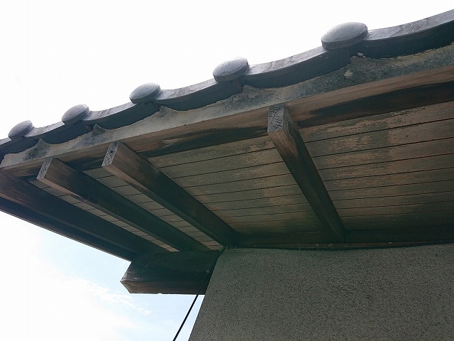 雨樋を固定する破風板の確認